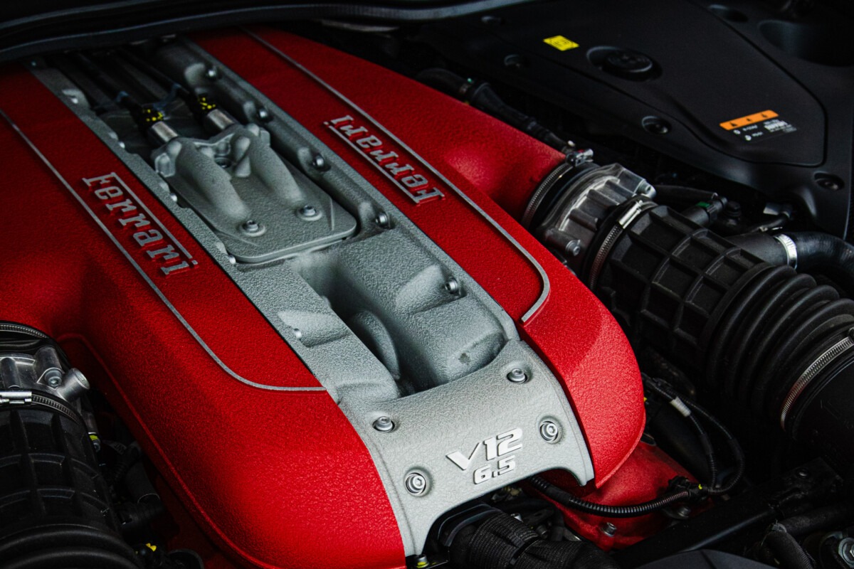 FERRARI FF MOTOR